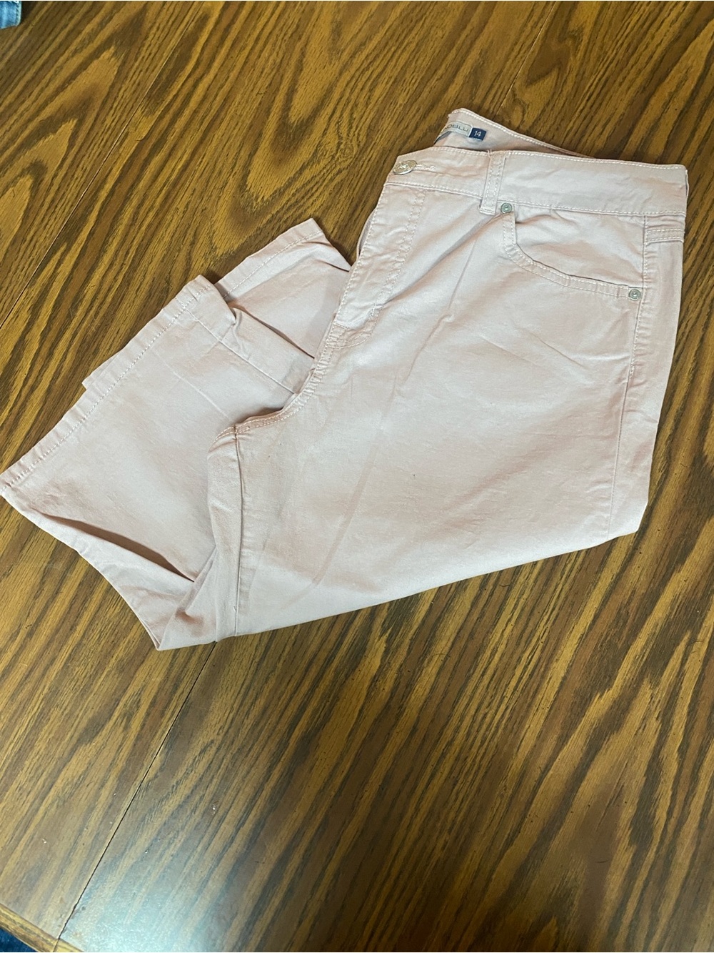 Bandolino Light Pink Capris for Women
